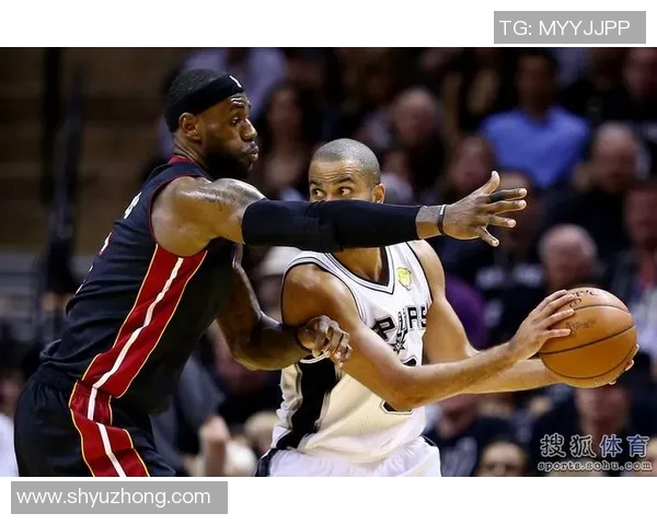 热火与马刺再度交锋V4对决引发球迷热烈期待与激情碰撞